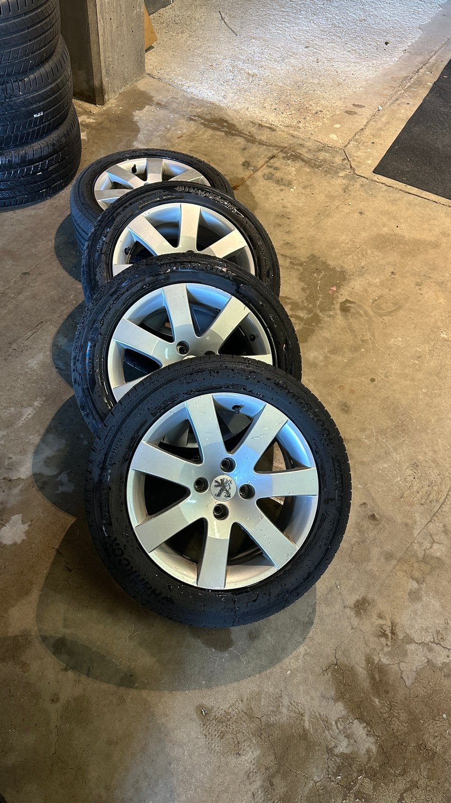 Peugeot 205/55/R16, Auto-onderdelen, Banden en Velgen, Ophalen, 15 inch, Band(en), Personenwagen