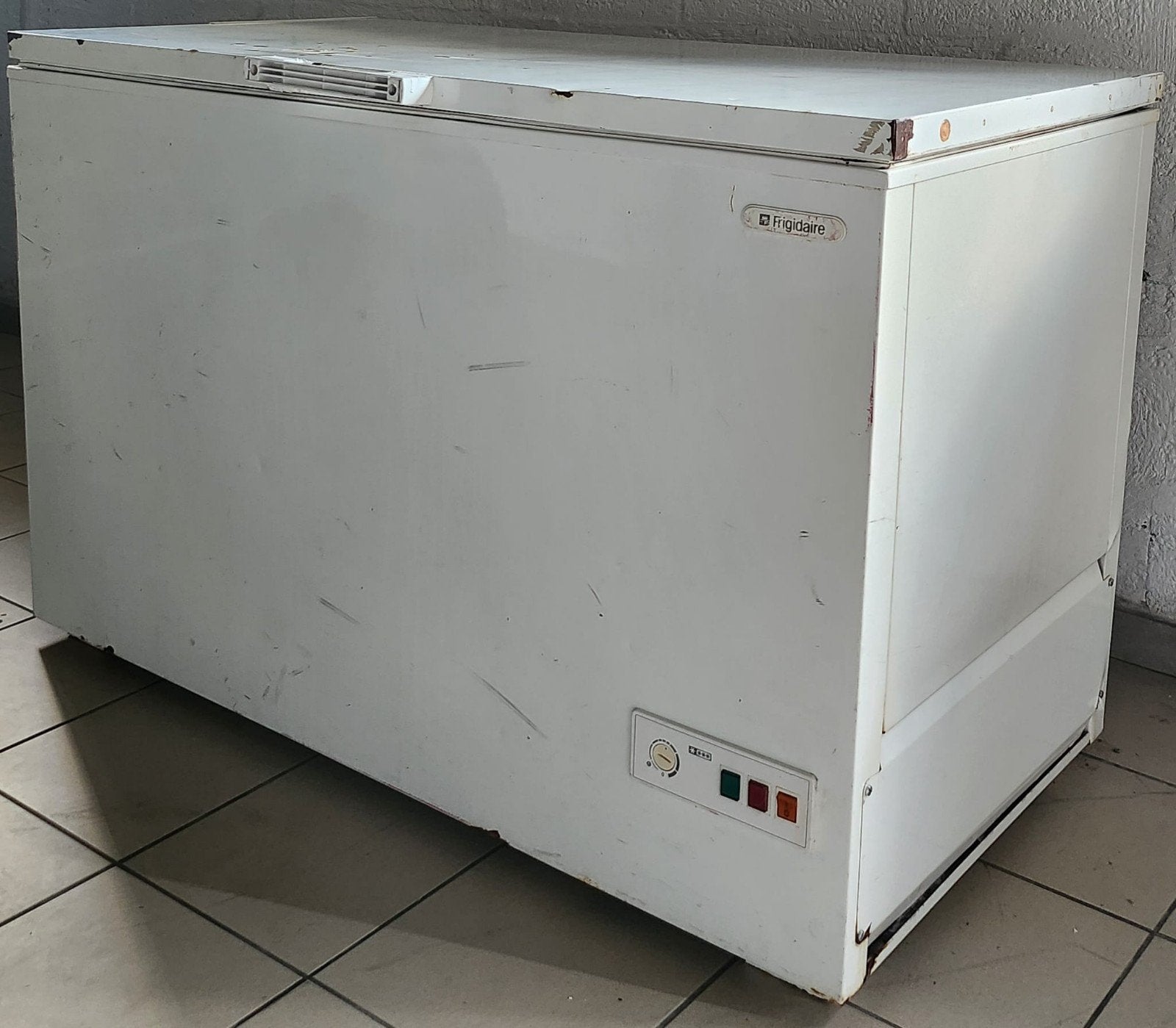 diepvries werk nog goed met gebruiksporen, Elektronische apparatuur, Gebruikt, 140 tot 160 cm, Vrijstaand, 90 cm of meer