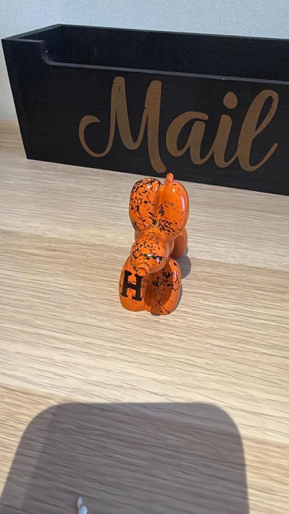 Balloon dog, Enlèvement