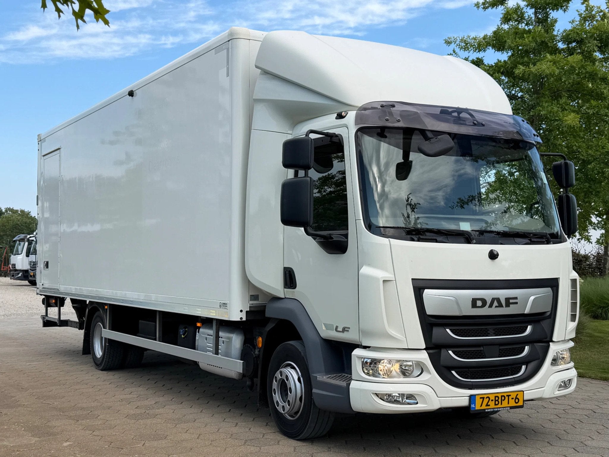 DAF LF 180 LF180.12 EURO6. als in Nieuwstaat! (bj 2020), Auto's, Bestelwagens en Lichte vracht, Automaat, Achterwielaandrijving