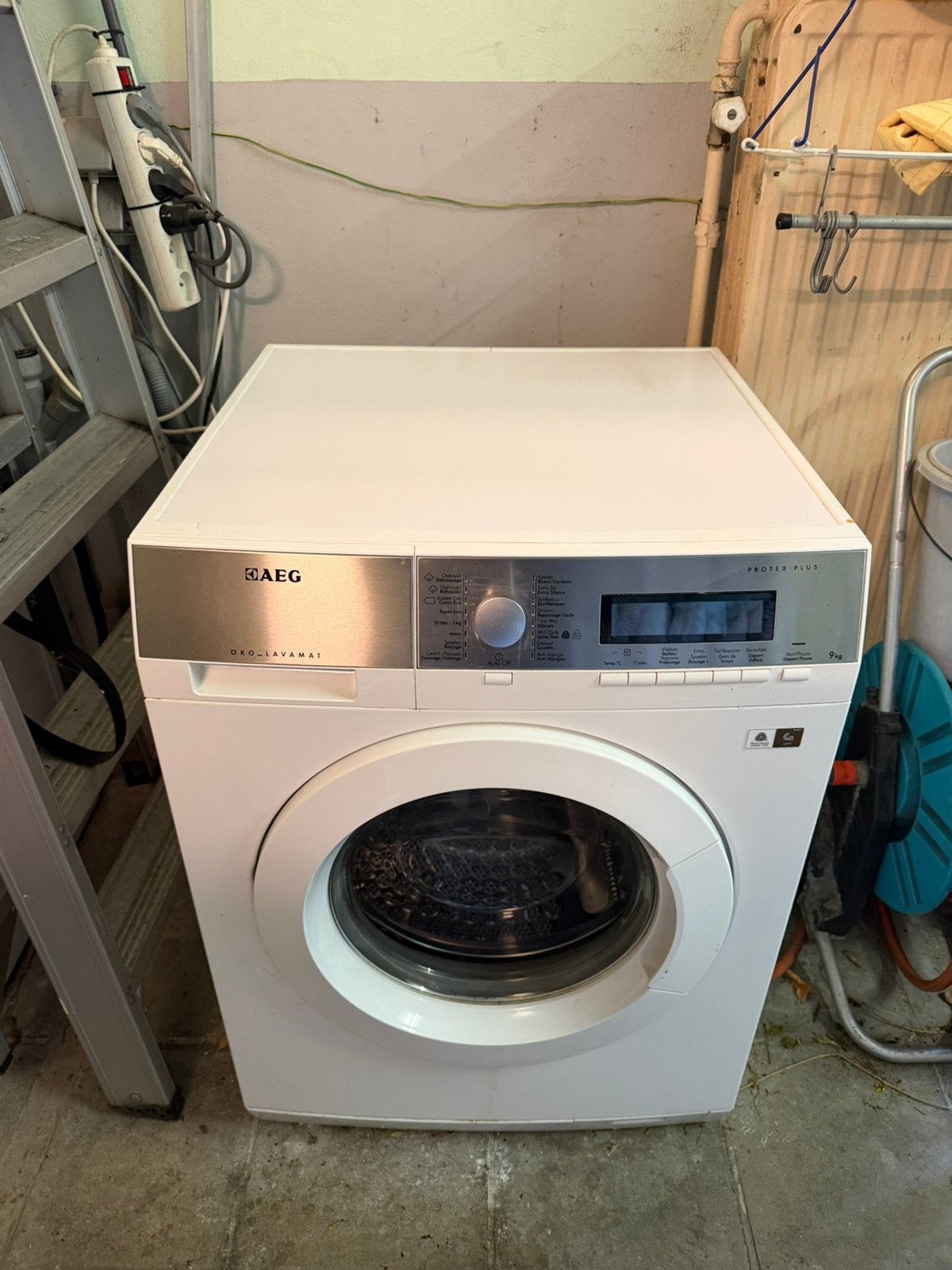 AEG L87494EFL - Wasmachine – 9 kg – 1400 tpm, Ophalen, Gebruikt