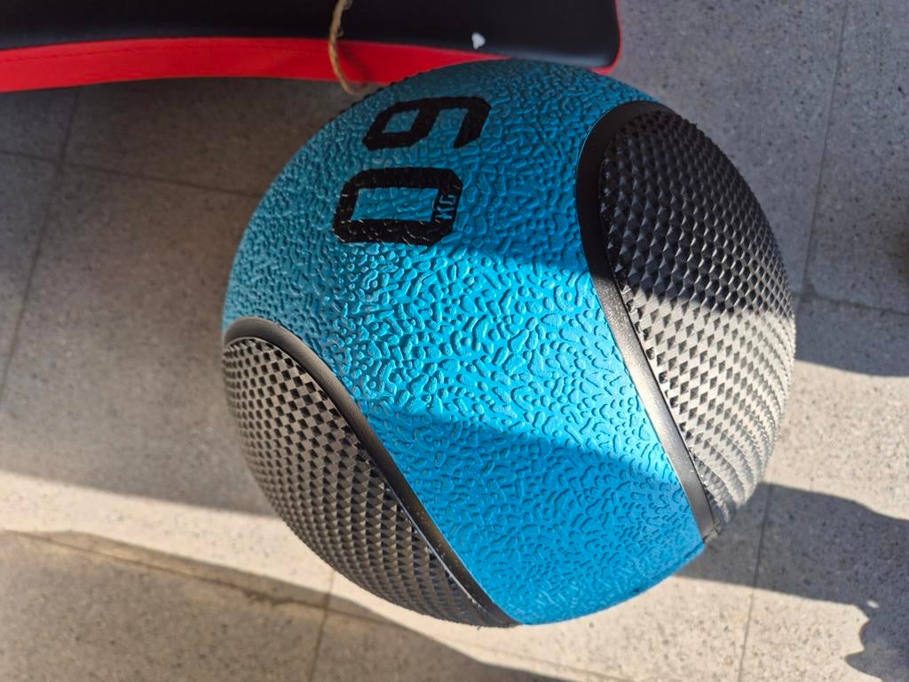 Medicijnbal livepro 9 kg, Sport en Fitness, Fitnessmaterialen, Ophalen, Medicijnbal