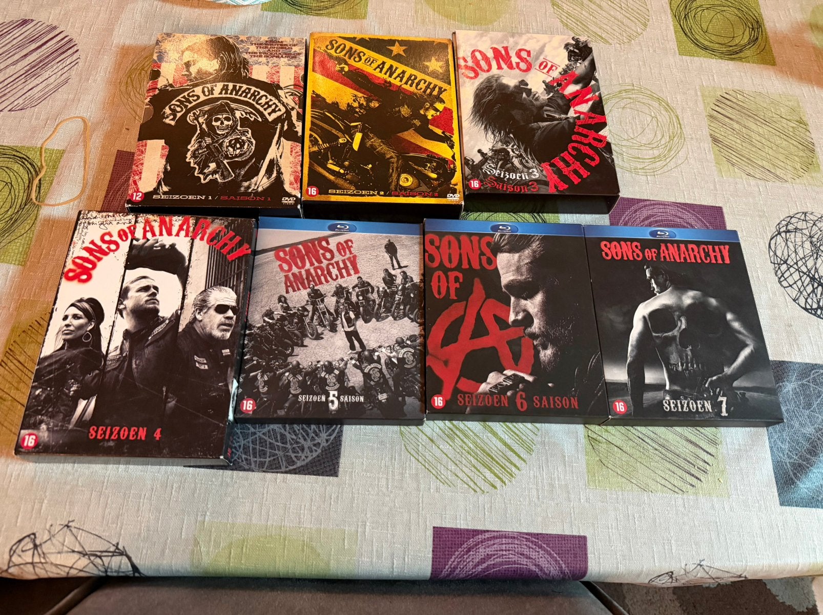 Sons of anarchy seizoen 1 tem 7, Enlèvement ou Envoi, Comme neuf