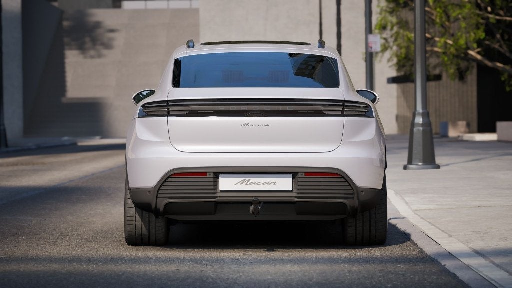 Porsche Macan 4 – 22” – Luchtvering–Achterasbesturing – Inno, Automaat, Leder, SUV of Terreinwagen, Zilver of Grijs