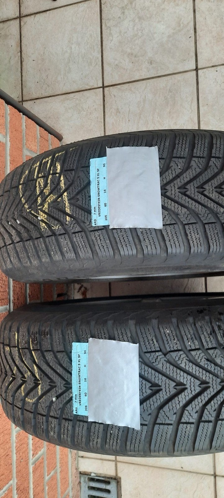 pneu hiver à vendre, Enlèvement, 16 pouces, Pneu(s)