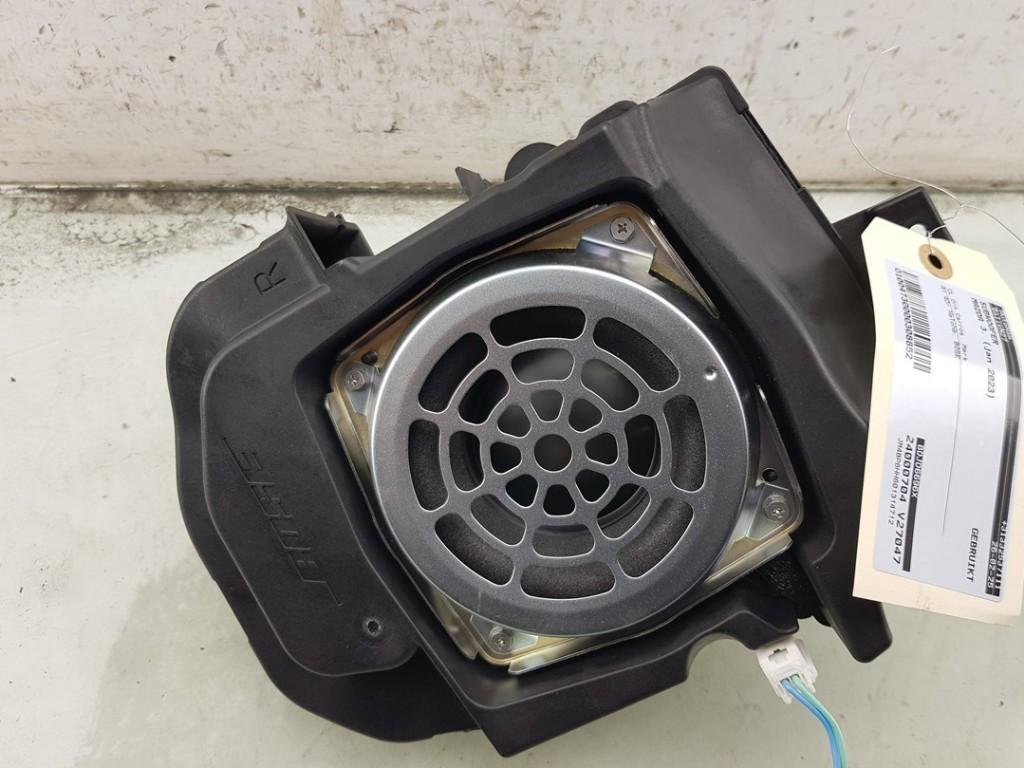 SUBWOOFER Mazda 3 Sport (BP) (01-2018/-) (|BDJD6696X|), Dhr. J. Ham, Gebruikt, Administratie@autoham.nl, Mazda