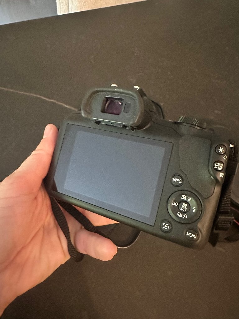 Canon EOS r100, TV, Hi-fi & Vidéo, Appareils photo numériques, Enlèvement, Comme neuf, Batterie, Canon