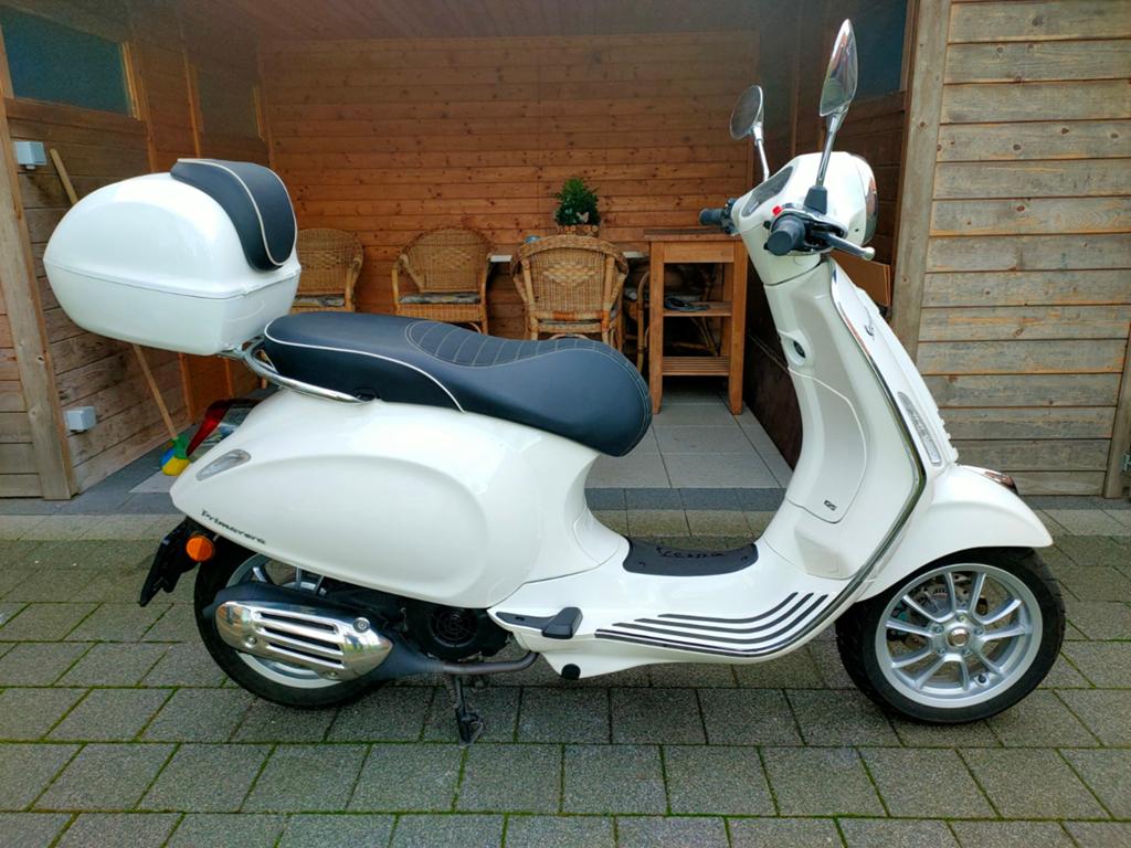 Vespa Primavera 125cc. In perfecte staat, Fietsen en Brommers, Scooters | Vespa, Ophalen, Zo goed als nieuw