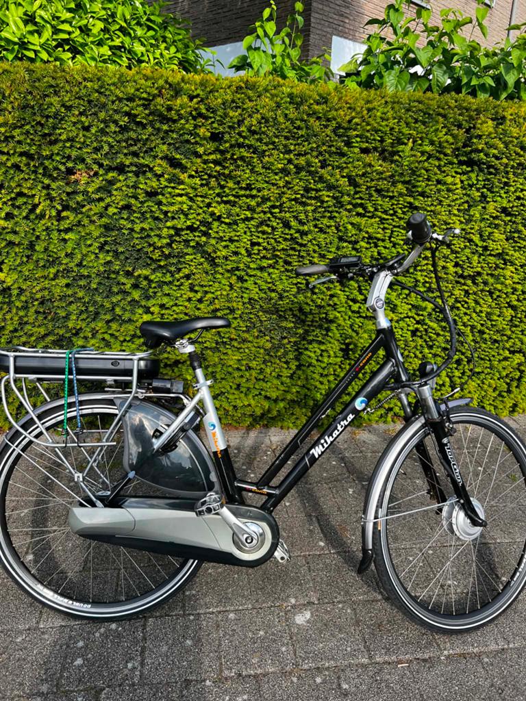 Elektrische fiets 28 inch met nieuwe accu, Ophalen, Zo goed als nieuw