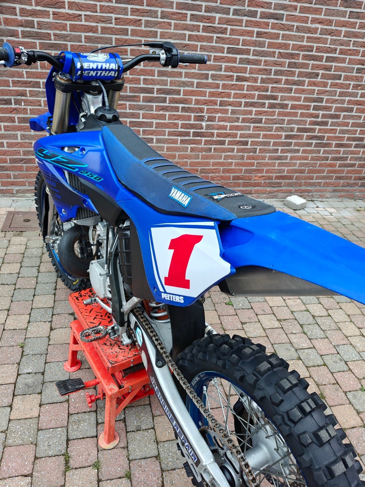 Yamaha 250 2 takt bj 2024 met onderdelen prijs 5000 euro, Fietsen en Brommers, Ophalen of Verzenden, Yamaha