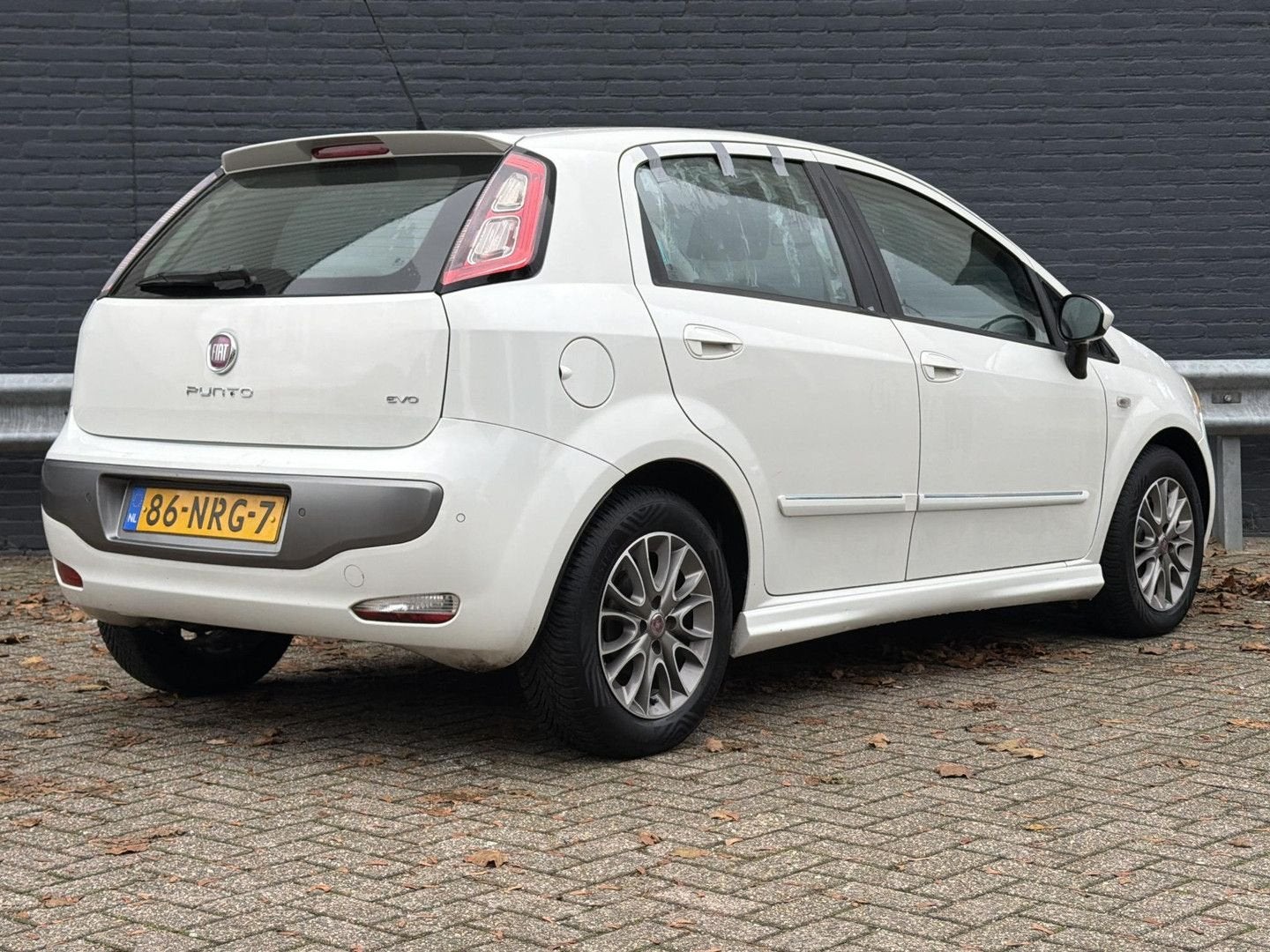 Fiat Punto Evo 1.3 M-Jet Dynamic | Climate | Cruise | PDC |, Auto's, Wit, Te koop, Elektrische ramen, Bedrijf