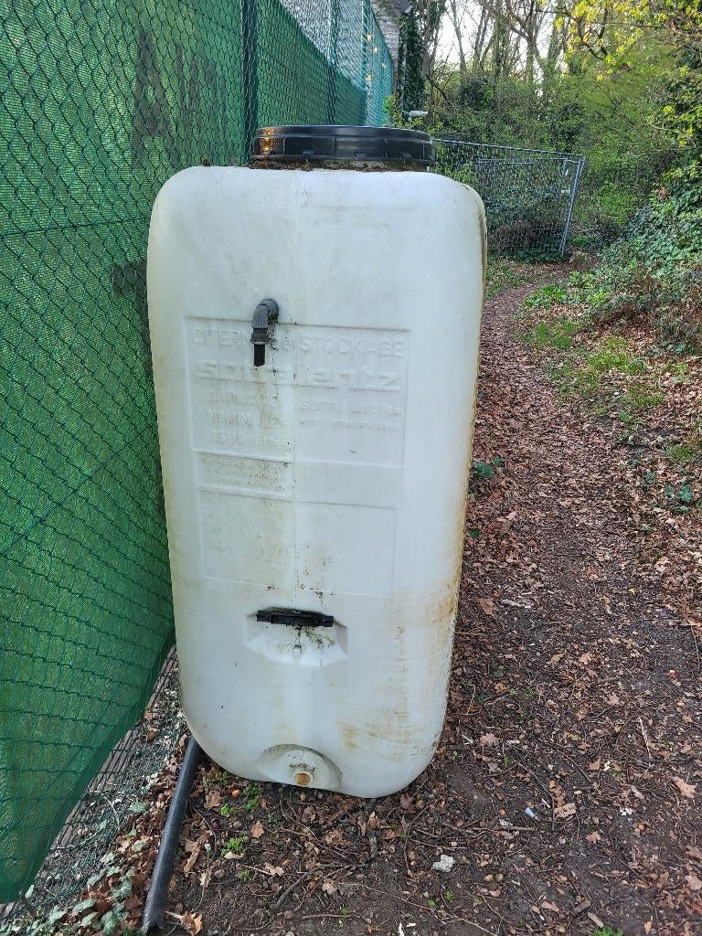 Waterton 1500 ltr, 150 liter of meer, Ophalen, Zo goed als nieuw, Overige materialen