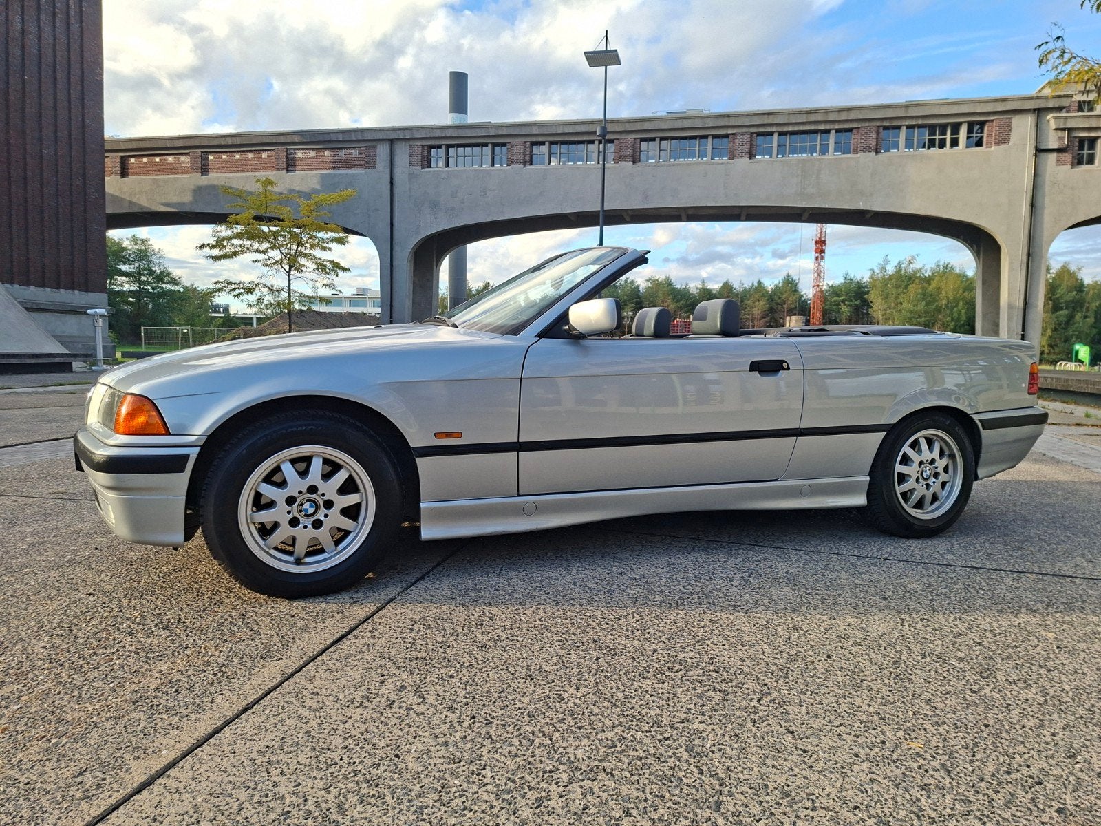 BMW E36 328i *Manueel*Oldtimer*Cabrio*, Autos, Argent ou Gris, Achat, 143 kW, Cabriolet