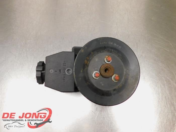 Pompe direction assistée d'un Mercedes E-Klasse, 3 mois de garantie, Utilisé, -, -