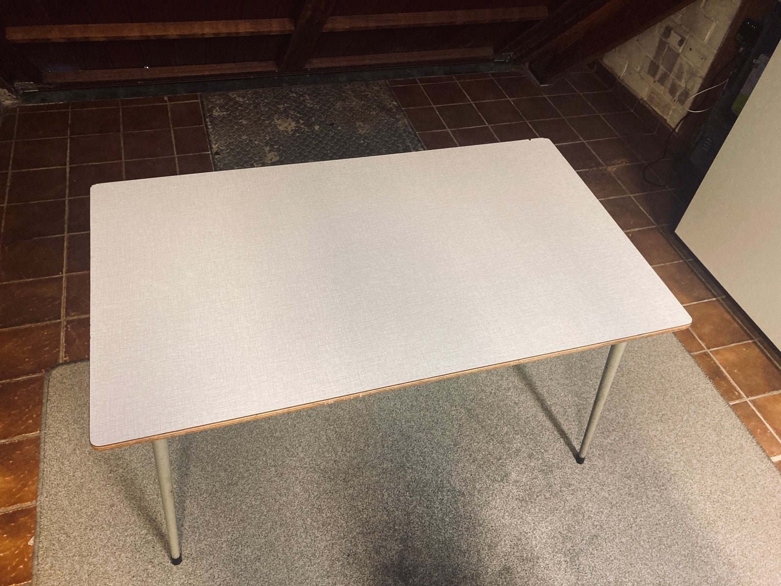 lage vintage tafel (Tubax, 1972), Ophalen