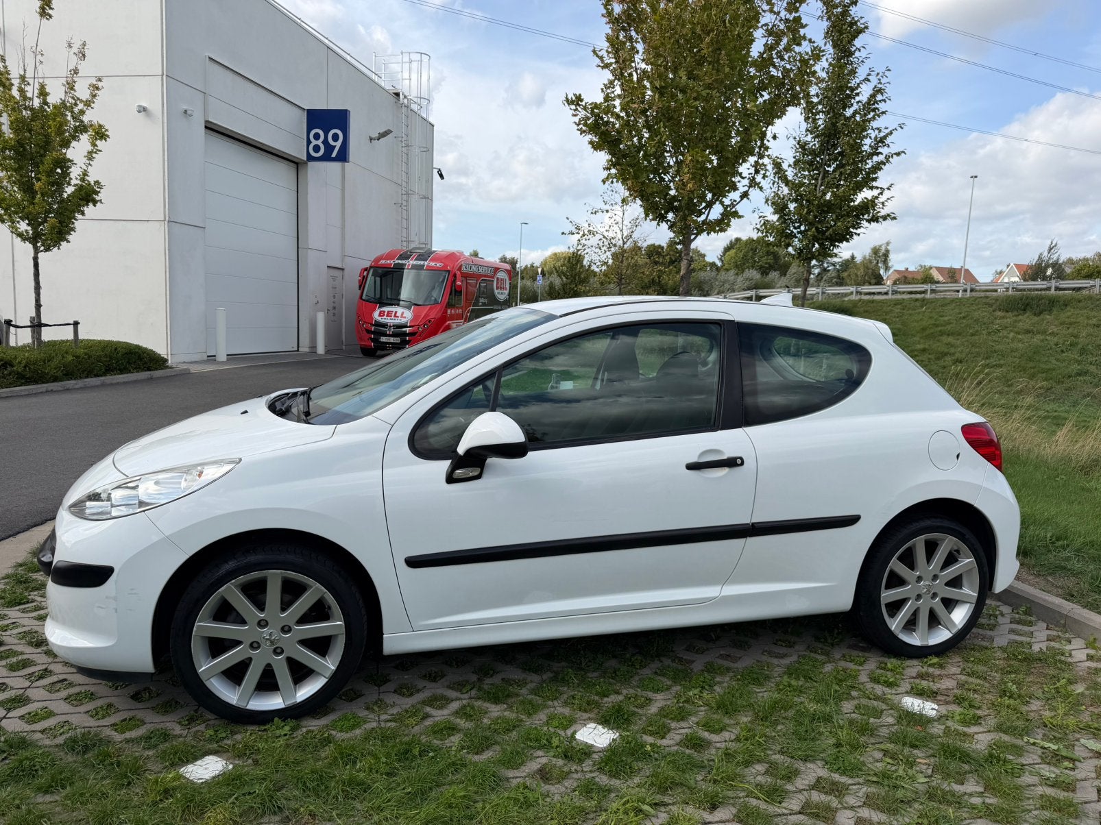 Peugeot 207 1.4 benzine * CT ok * klaar om te worden, Auto's, Voorwielaandrijving, Stof, 1360 cc, 4 cilinders