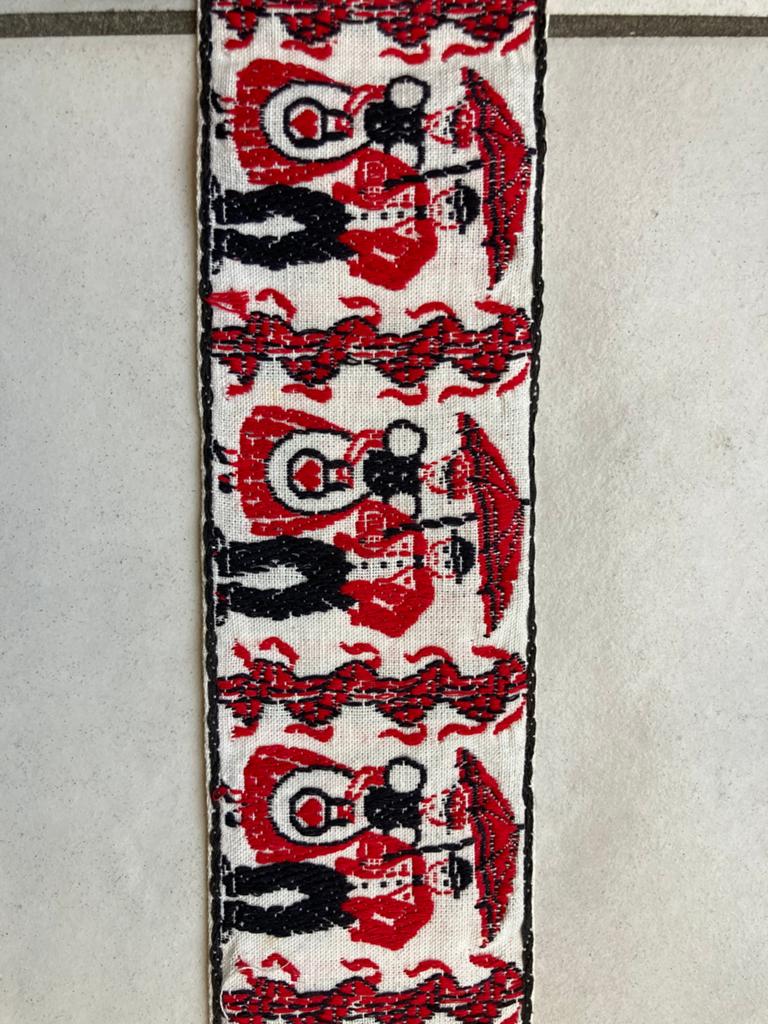 Antiek Firn Echte Tiroler Borte H.8 cm borduurwerk, Antiek en Kunst, Antiek | Naaimachines, Ophalen