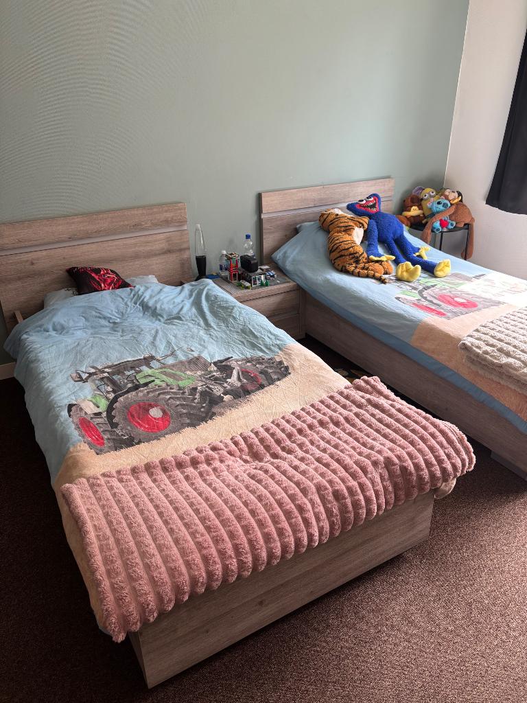 Tienerslaapkamer, Huis en Inrichting, Slaapkamer | Complete slaapkamers, Ophalen, Zo goed als nieuw, Eenpersoons