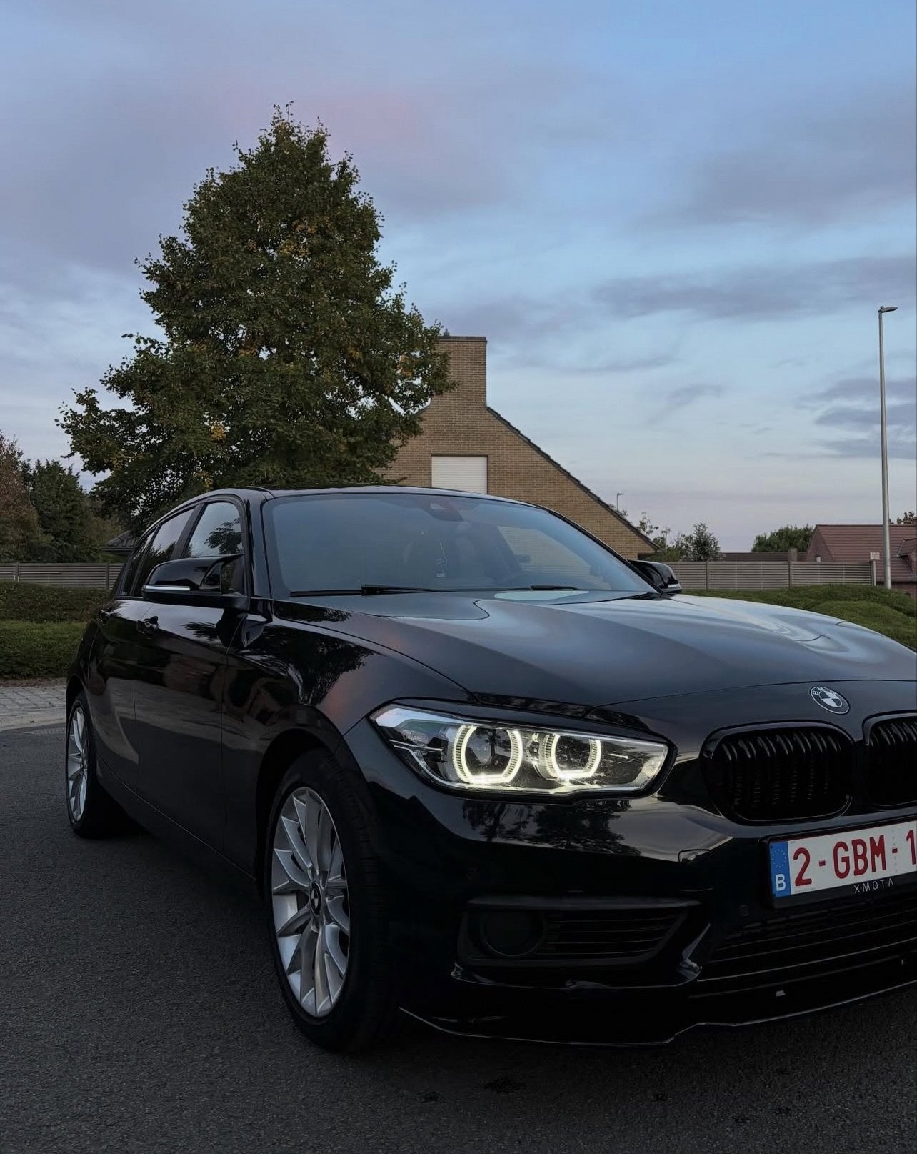 BMW 118i (1-series), Automaat, Zwart, Navigatiesysteem, Zwart