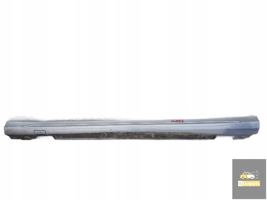 QQ3311N, Dorpelstrip GAUCHE Mercedes Classe E 212 AMG LIFT, Mercedes-Benz AG, Mercedes-Benz, Utilisé, Mercedesstrasse 120
70372  Stuttgart, DE