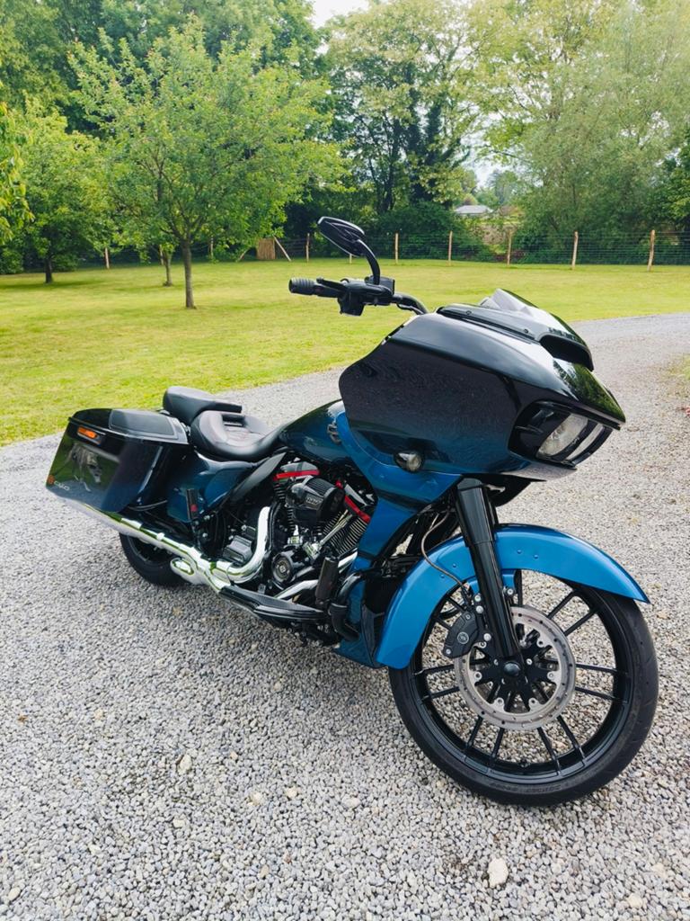 Harley-Davidson Road Glide CVO 117, Mako Shark, Motoren, 2 cilinders, Occasion, LED Verlichting, Motorrijbewijs A