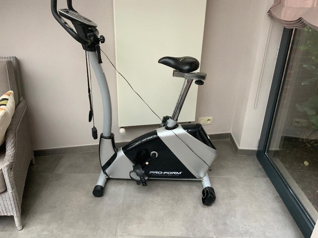 Vélo d’appartement, Jambes, Enlèvement, Utilisé, Vélo d'appartement