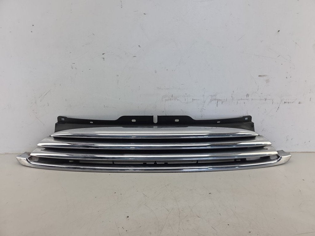 CALANDRE Mini Mini (R56) (|51112752363|2752363|), Petuelring 130
80809  München, DE, Mini, Utilisé, Minikundenbetreuung@mini.de