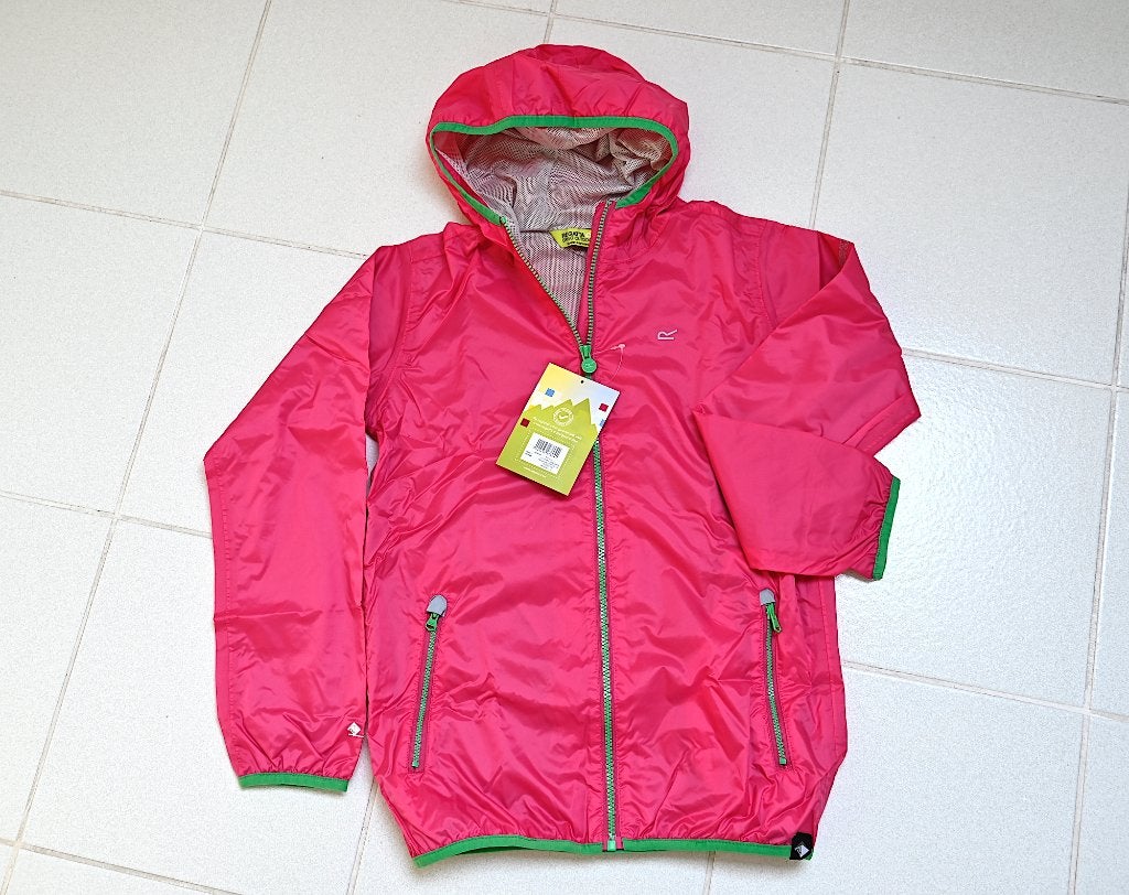 REGATTA opvouwbare regenjas mt 11-12j - NIEUW, Kinderen en Baby's, Kinderkleding | Maat 152, Regatta, Nieuw, Jas, Verzenden
