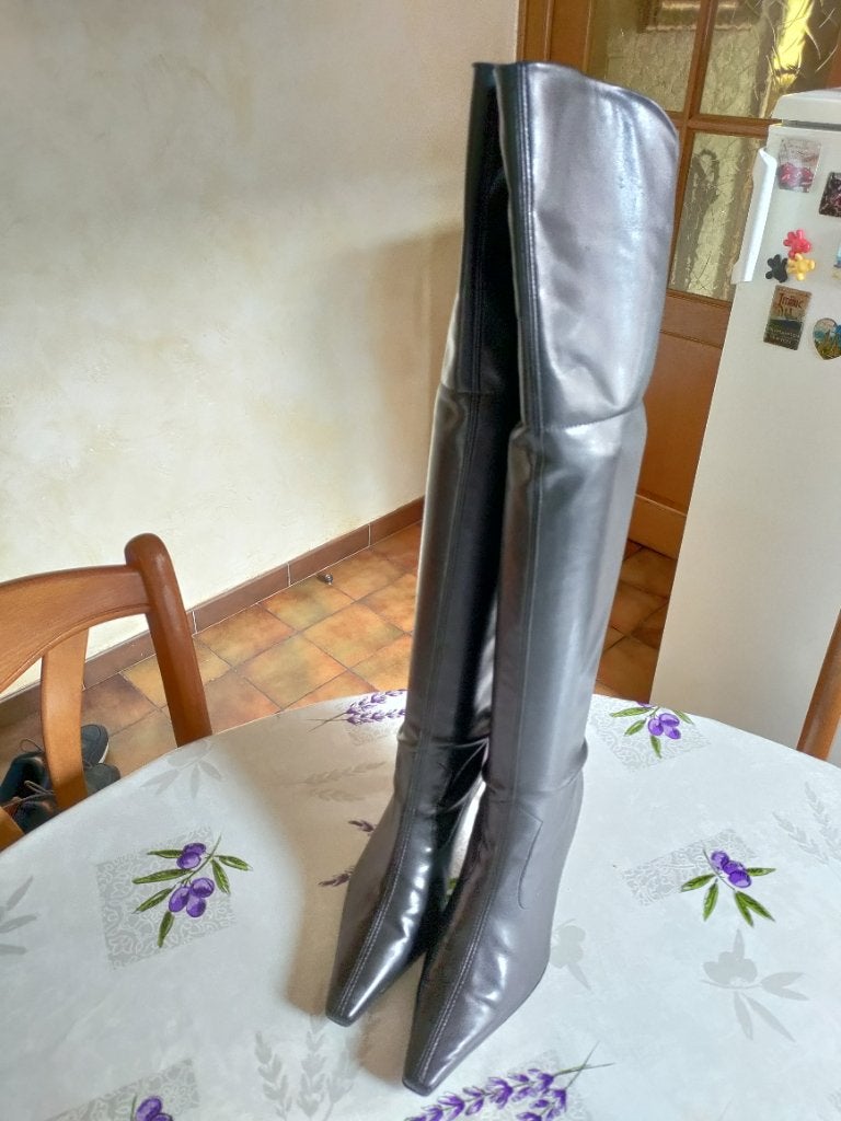 Paar hoge laarzen p 39, Kleding | Dames, Schoenen, Ophalen, Hoge laarzen, Zwart, Gedragen