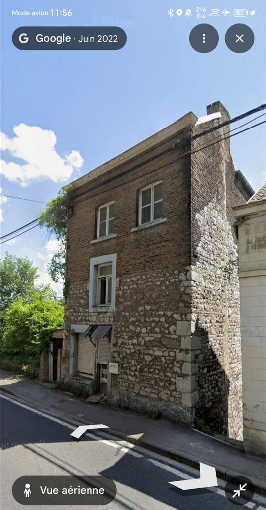 Maison avec grand terrain à rénover – Beau potentiel