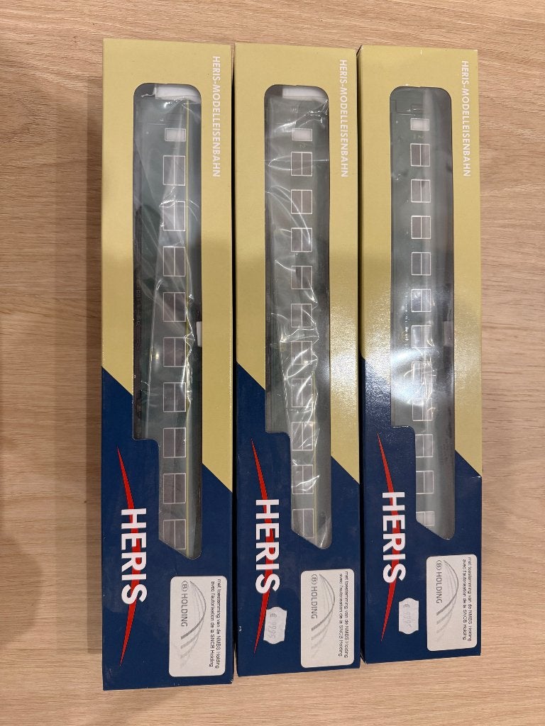 Lot 3 voitures SNCB I4/I5 Heris 12220 H0 – Époque III, Hobby & Loisirs créatifs, Envoi, Neuf, Wagon
