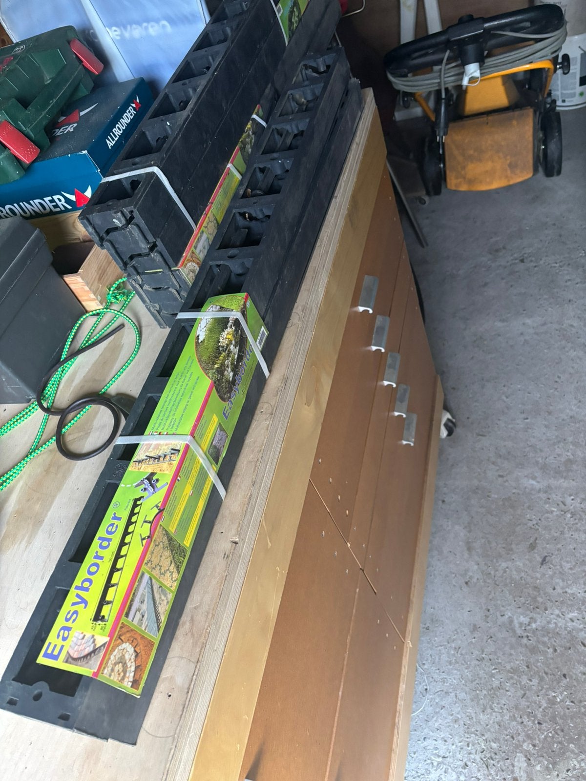 Easyborder 6 x 1 m, Bricolage & Construction, Planches & Dalles, Enlèvement
