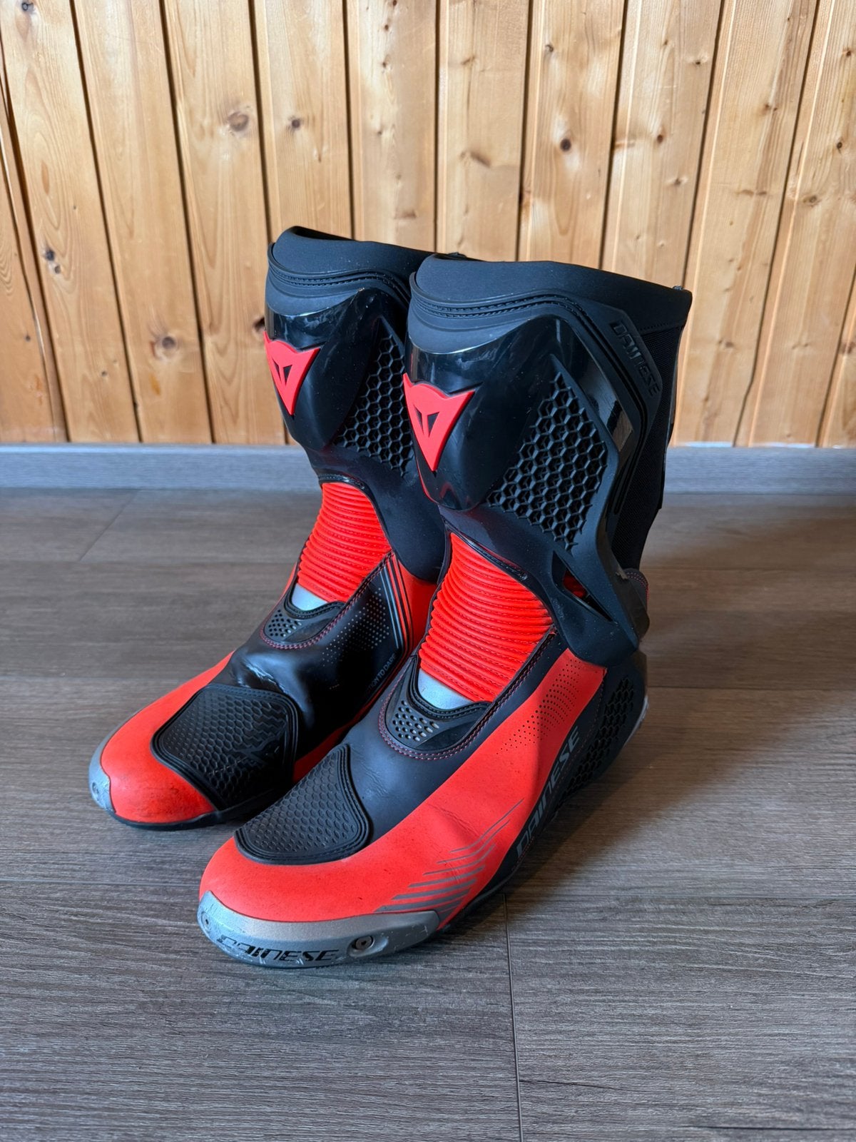 DAINESE TORQUE 4 MOTORLAARZEN ZWART/ROOD, Ophalen of Verzenden, Tweedehands, Heren, Laarzen