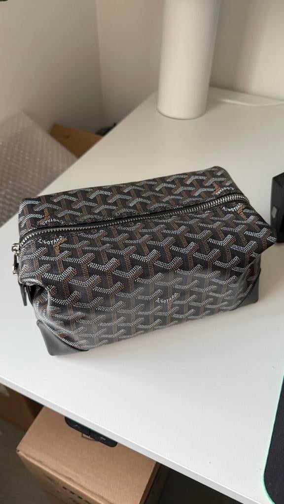 Goyard toilet tas, Handtassen en Accessoires, Toilettassen, Ophalen of Verzenden, Zo goed als nieuw, Zwart, Heer of Dame