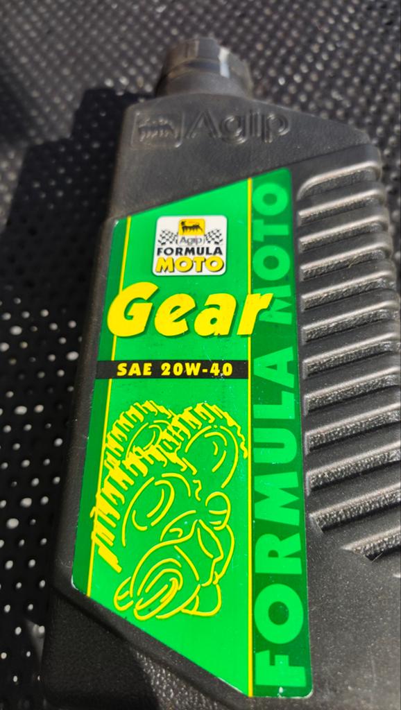 Huile  20w40 Agip pour boite moto bidon neuf, Enlèvement ou Envoi