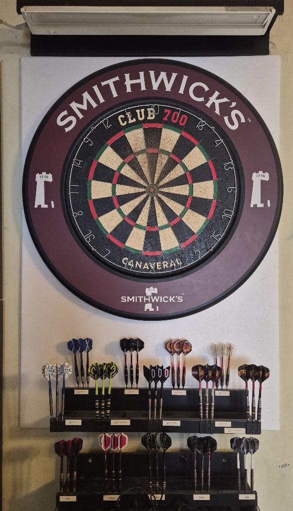 Darts, Sport en Fitness, Darts, Ophalen, Zo goed als nieuw, Pijlen