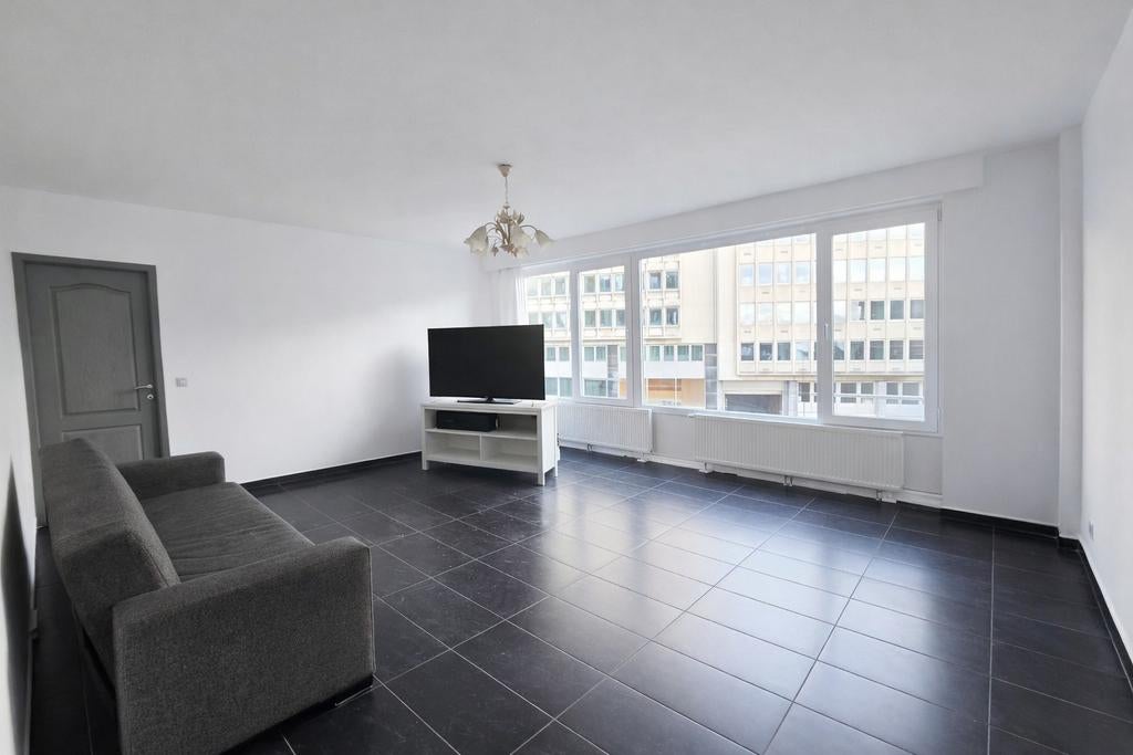 Appartement met 2 slaapkamers gerenoveerd terras—centrale wi, Immo, Bruxelles, Brussel, 2 kamers, 81 m²