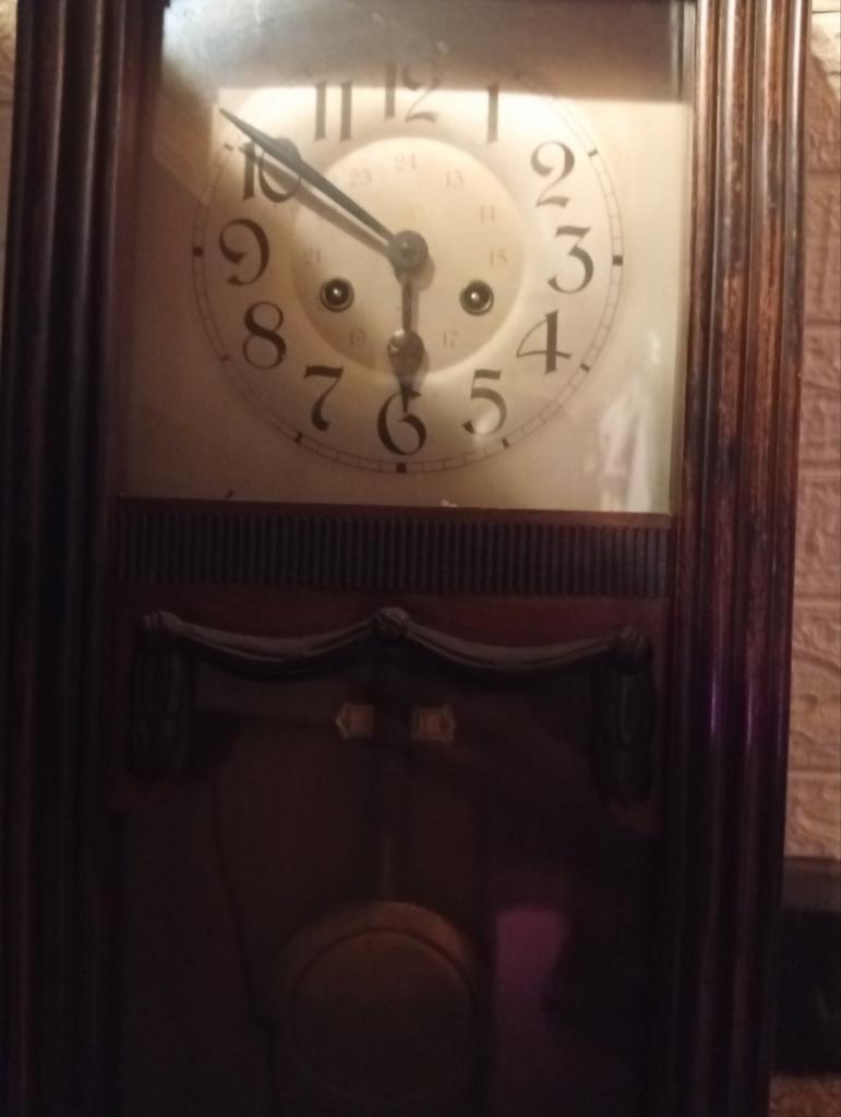 Ancienne horloge ne fonctionne plus, Antiquités & Art, Enlèvement