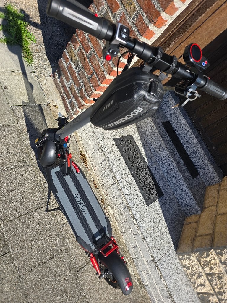 Scooter als nieuw, Fietsen en Brommers, Ophalen, Zo goed als nieuw, Elektrische step (E-scooter), Trottinette électrique