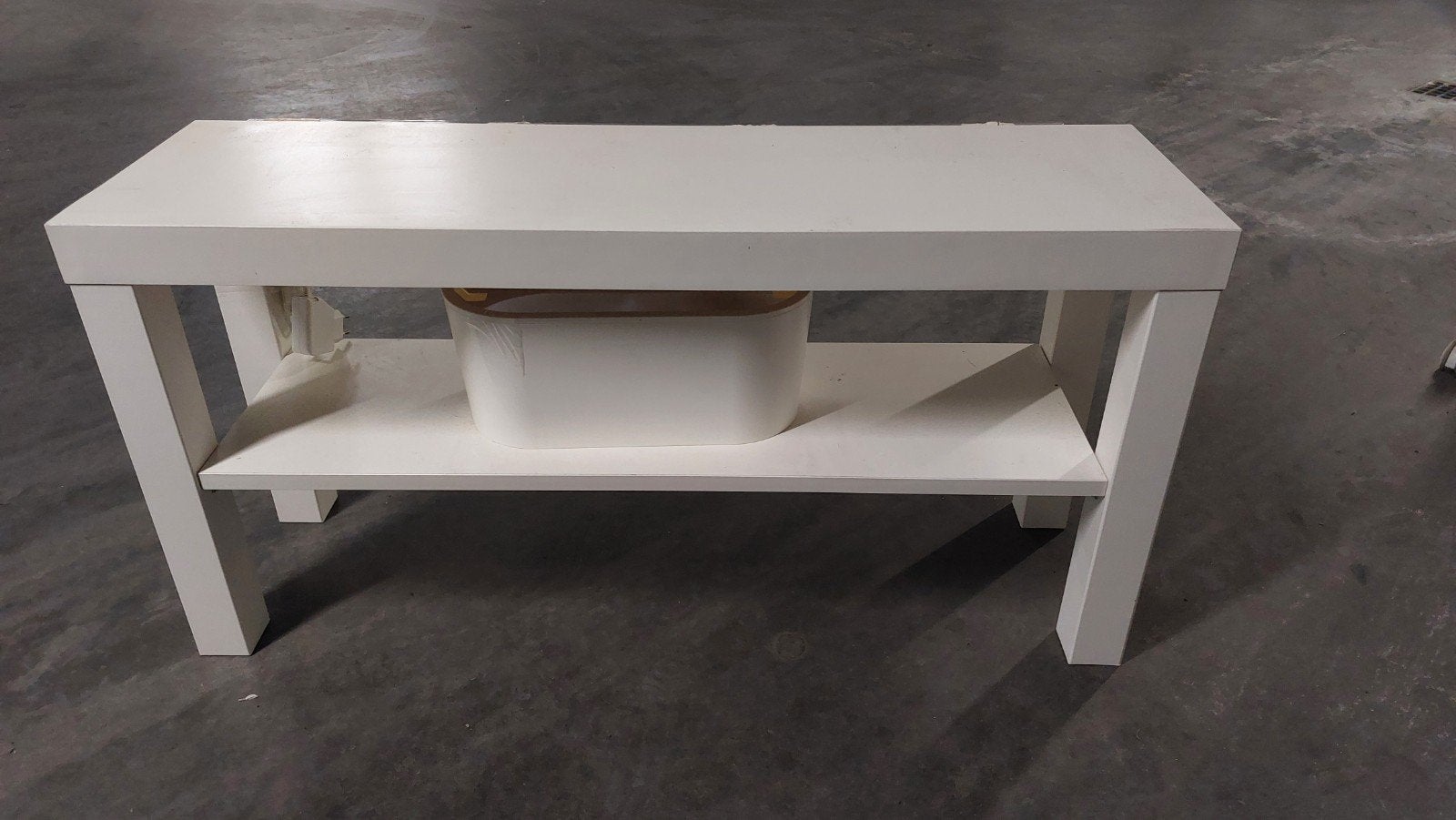 TV Meubel Lack IKEA nieuwstaat met LED licht en kabeldoos., Enlèvement, Comme neuf