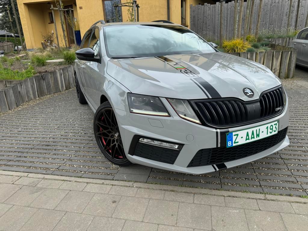 Skoda Octivia RS /Apple Carplay/Break/245 ch, Autos, Skoda, Argent ou Gris, Achat, Euro 6, Entreprise