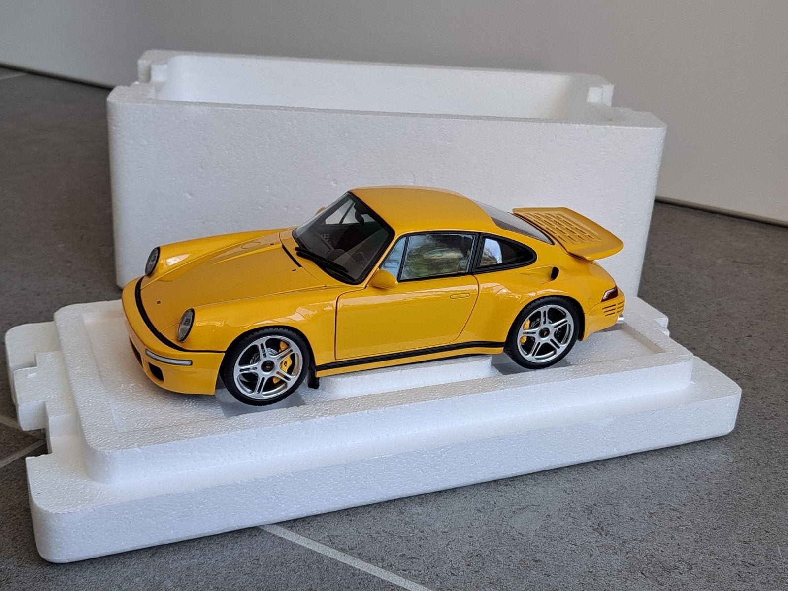 ALMOST REAL 1:18 880301 PORSCHE RUF CTR ANNIVERSAIRE 2017, Enlèvement ou Envoi, Neuf, Voiture, MiniChamps