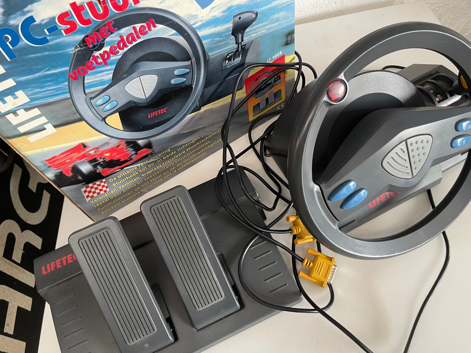 Retro Lifetec PC-stuur met voetpedalen en versnellingspook, Ophalen, Zo goed als nieuw