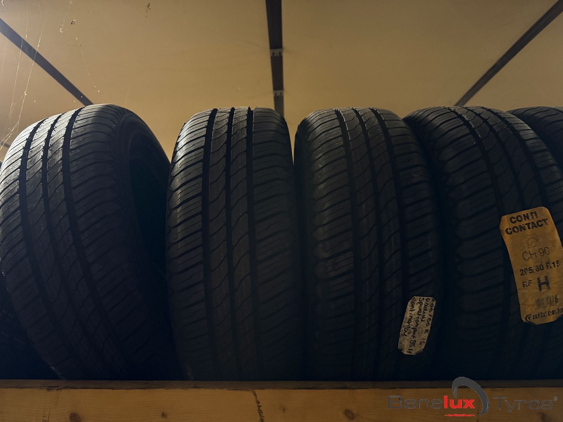 nieuw 205/60R15 91H Continental 205/60 R15 205/60/15 2056015, Auto-onderdelen, 15 inch, -, -, Nieuw