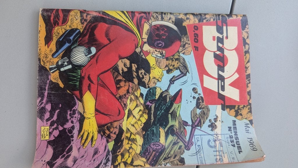 Super boy, Gelezen, Eén stripboek, Ophalen of Verzenden, Félix Molinari