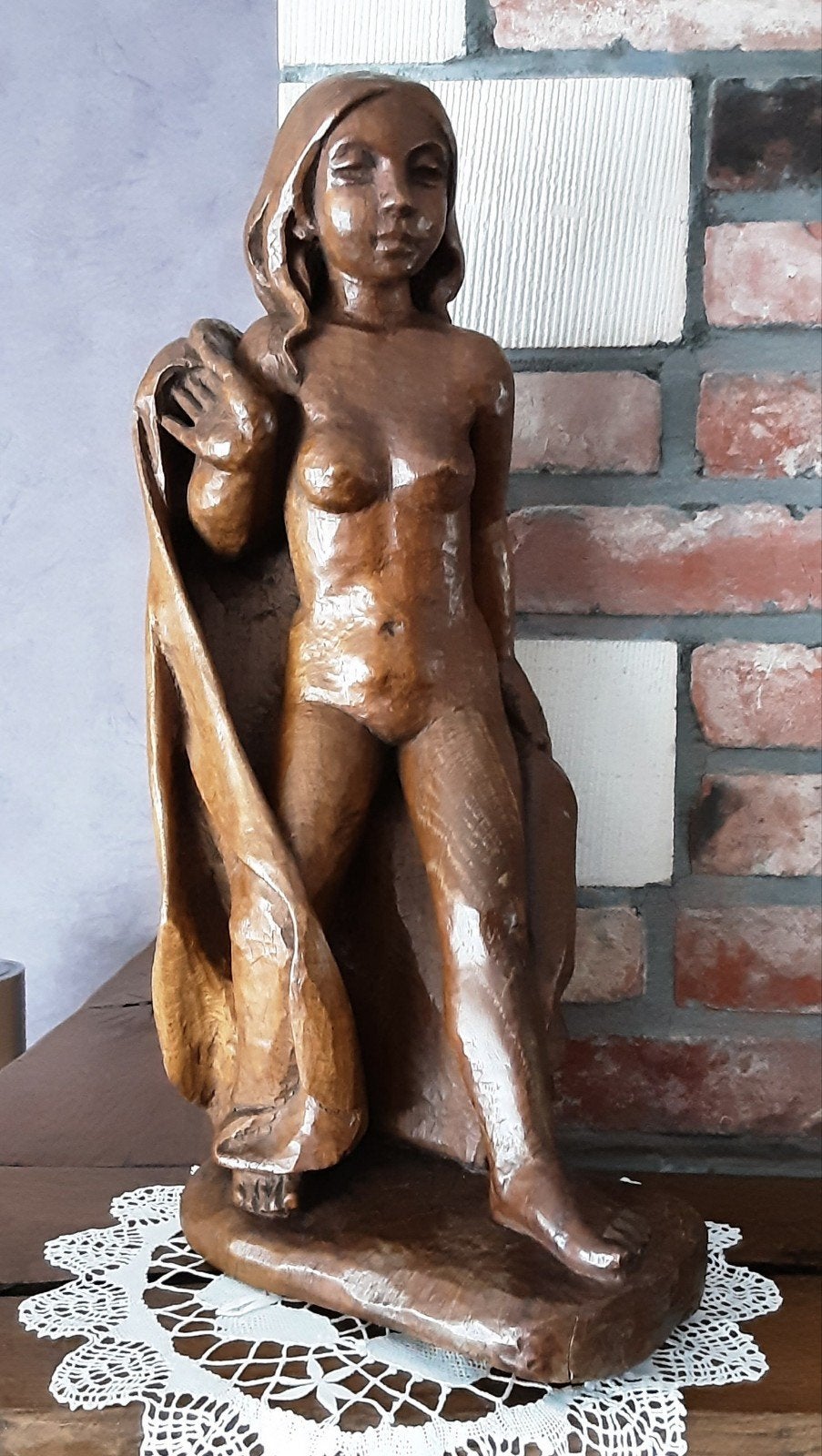 vrouwelijk naakt met cape   Edgard Fonteyne, Antiek en Kunst, Brutalistisch, Ophalen of Verzenden, Handgemaakt, 20 - 50 cm