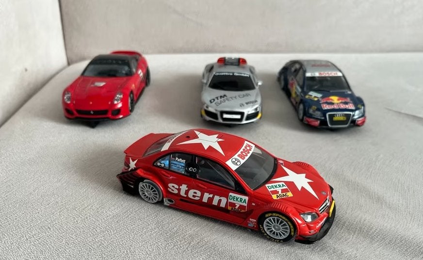 Set de voitures Carrera digital 132, Électrique, Carrera, Envoi, Circuit