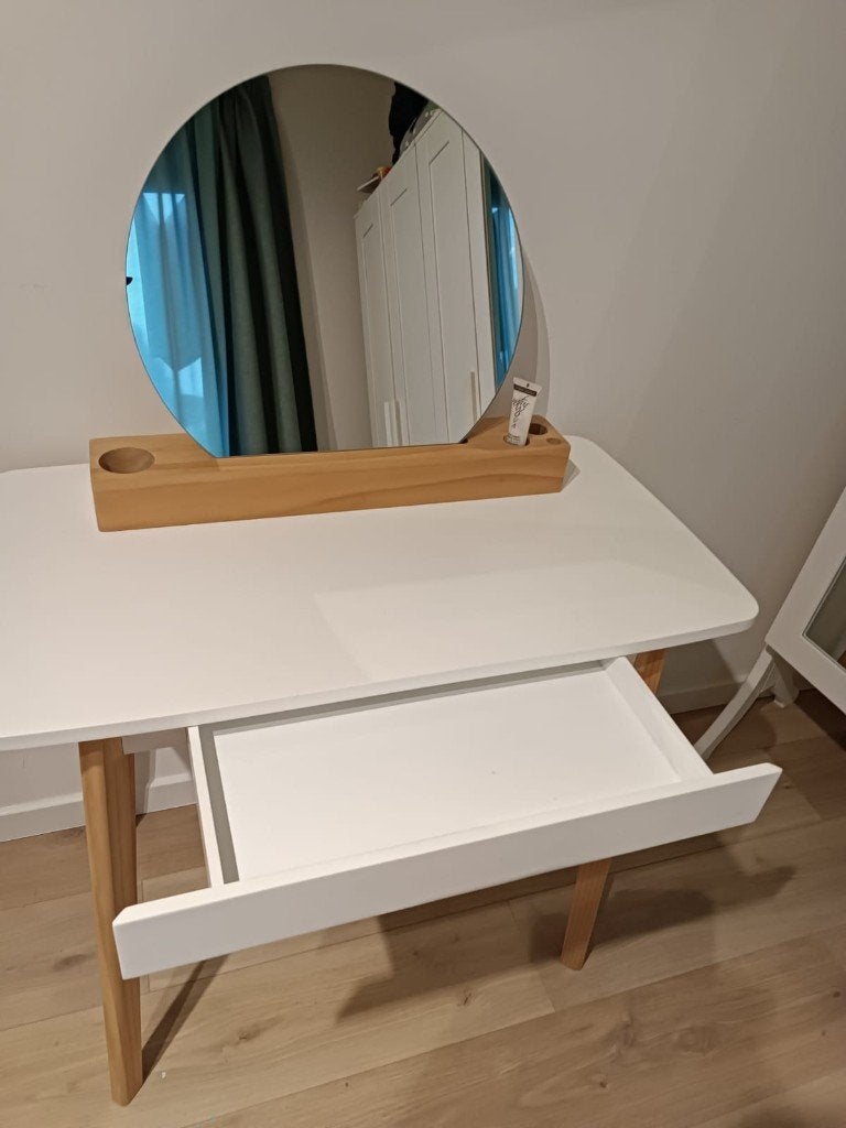 Coiffeuse/table de maquillage Maisons du Monde, Maison & Meubles, Tables | Coiffeuses, Enlèvement