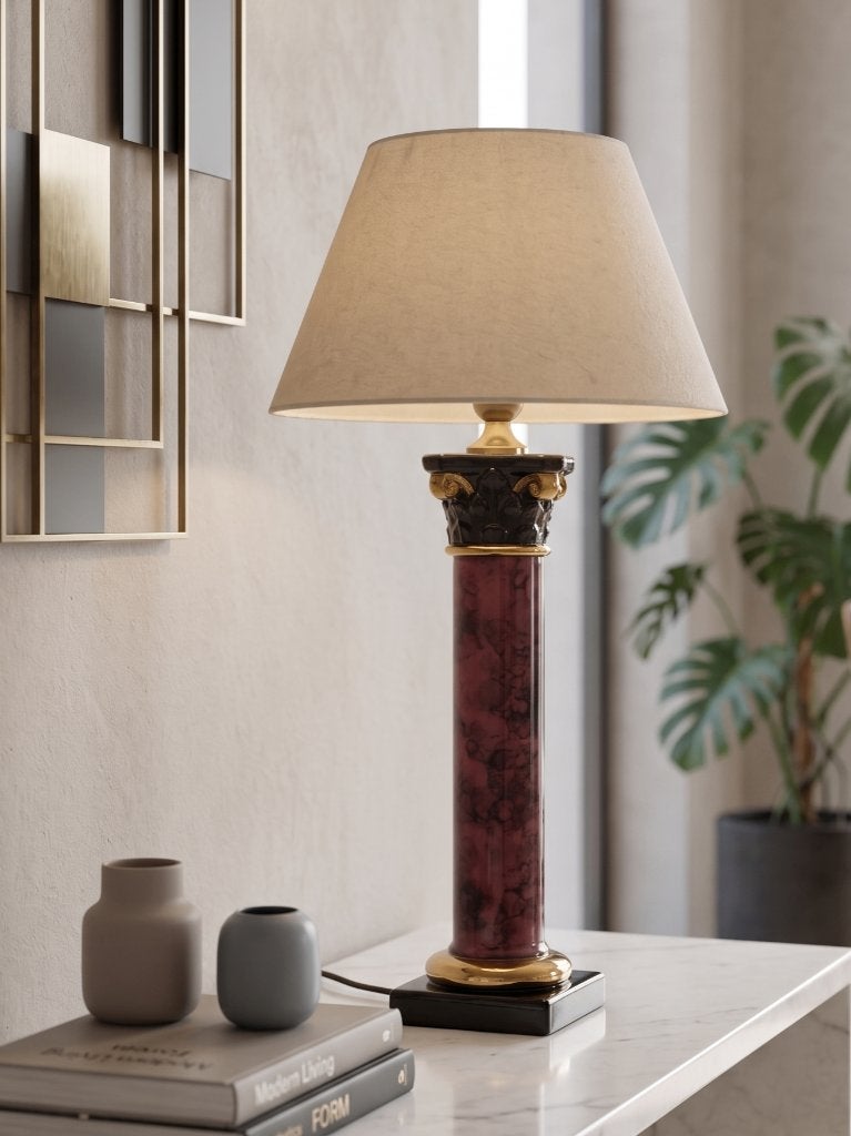 Tafellamp met Marmerlook Zuil – Bordeaux Rood & Goud, Huis en Inrichting, Lampen | Tafellampen, Ophalen, Gebruikt, 55 cm, Sfeerlamp