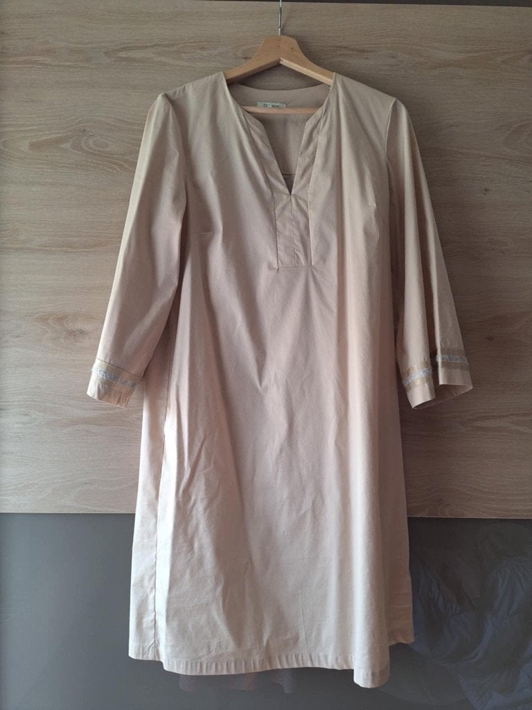 Jurk 40, Maat 38/40 (M), Beige, Ophalen of Verzenden, Zo goed als nieuw